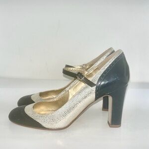 J Crew Navy Blue Gold Mary Janes. Size 8 Genuine Leather, Made in Italy